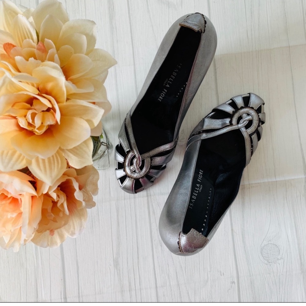 Isabella Fiore Silver Leather Wedge Heels